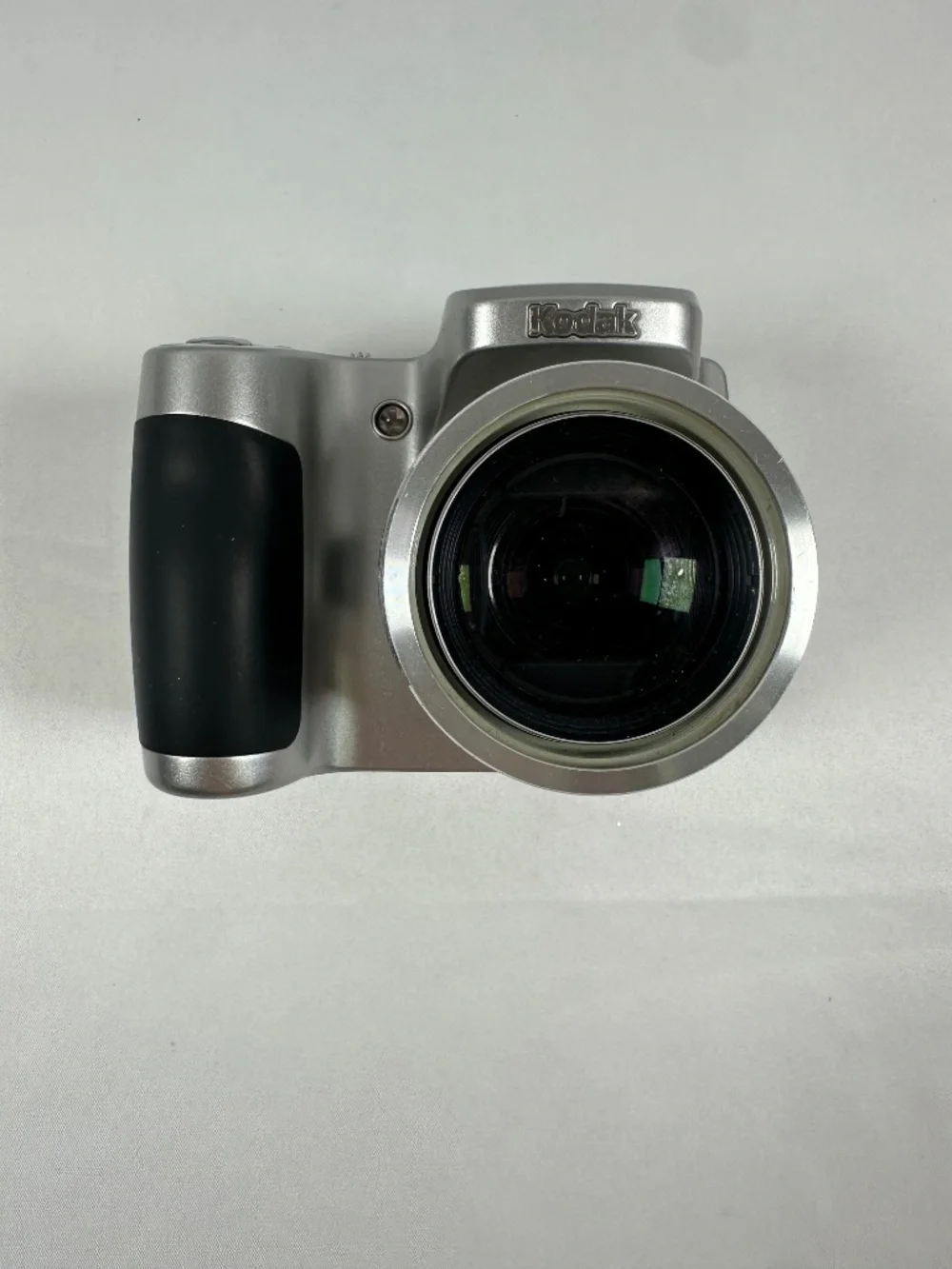 Kodak EasyShare Z650 Zoom Digital Camera, KCKFL61702125, Silver, FOR PARTS.